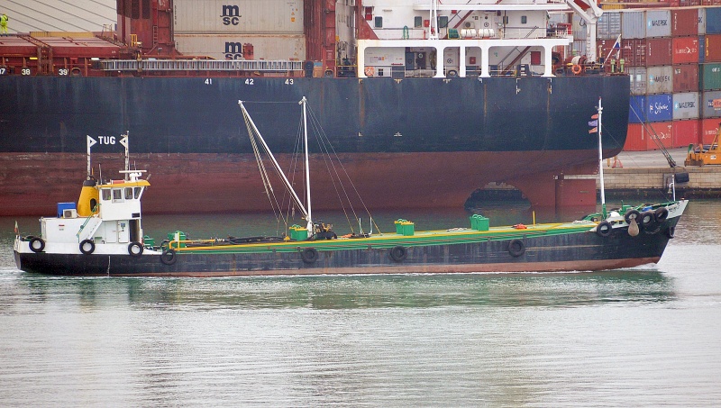 Port Bunkering and Water Tankers