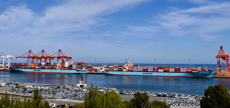 Containerships including more than one ship