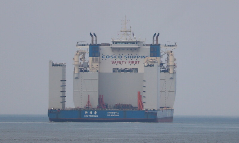 Heavy Lift Vessels and Heavy Load Carriers